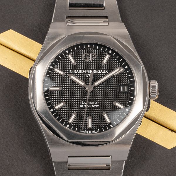 Girard Perregaux Laureato 81010-11-634-11A